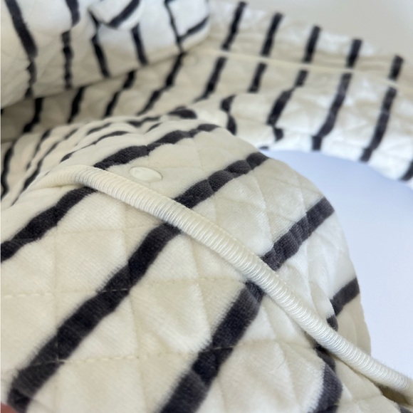 NWT Nordstrom Baby Stripe Hoodie Outfit 6 months Footie & Ears - Picture 4 of 7